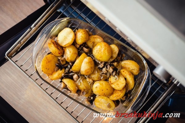 Hrskavi krompir iz rerne